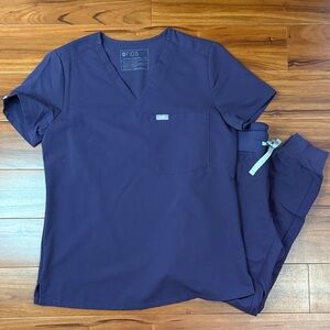 Figs Deep Purple Scrub Set